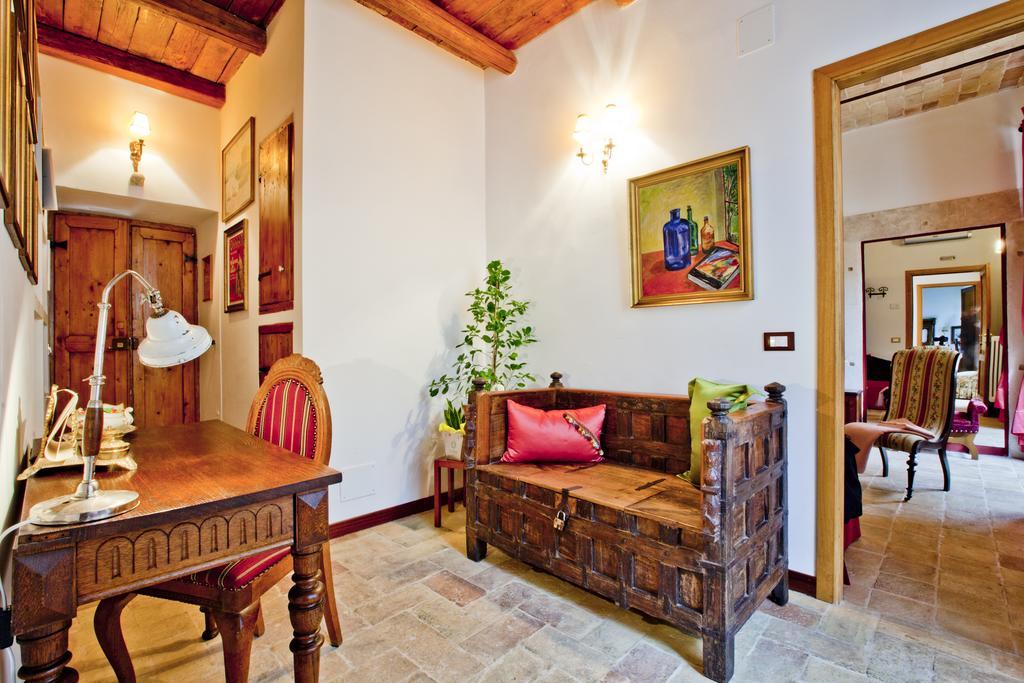 B&B Il Marchese Del Grillo Sulmona Bagian luar foto
