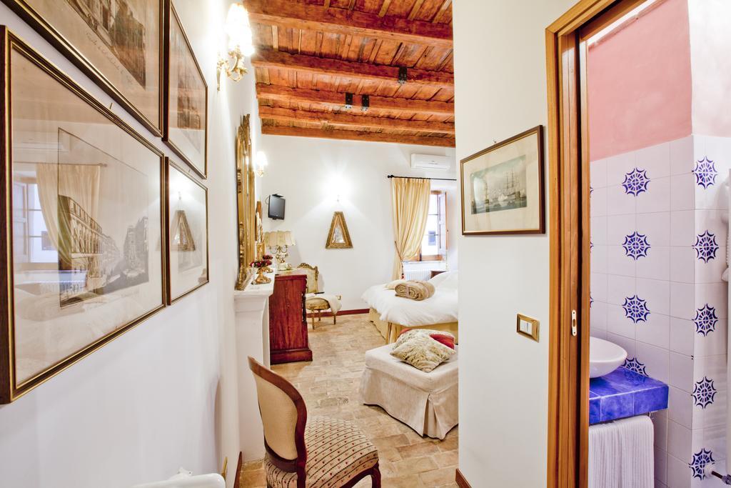 B&B Il Marchese Del Grillo Sulmona Ruang foto