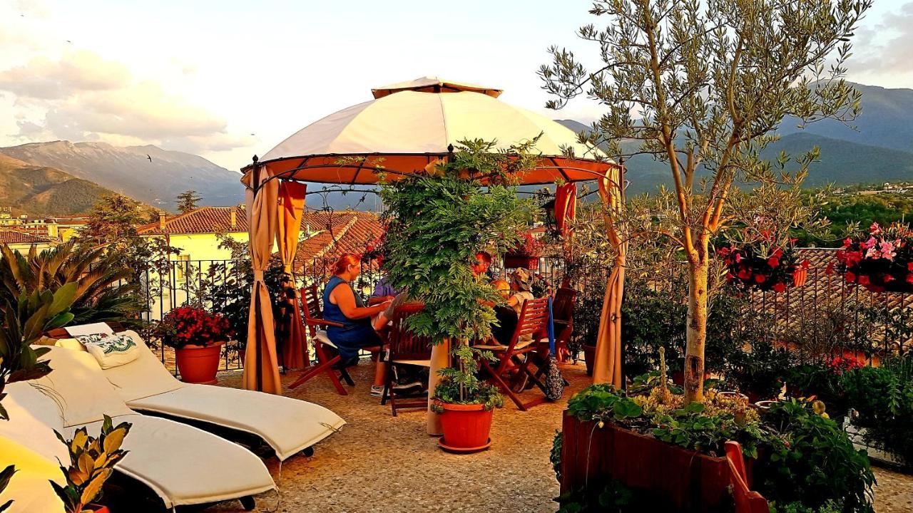 B&B Il Marchese Del Grillo Sulmona Bagian luar foto